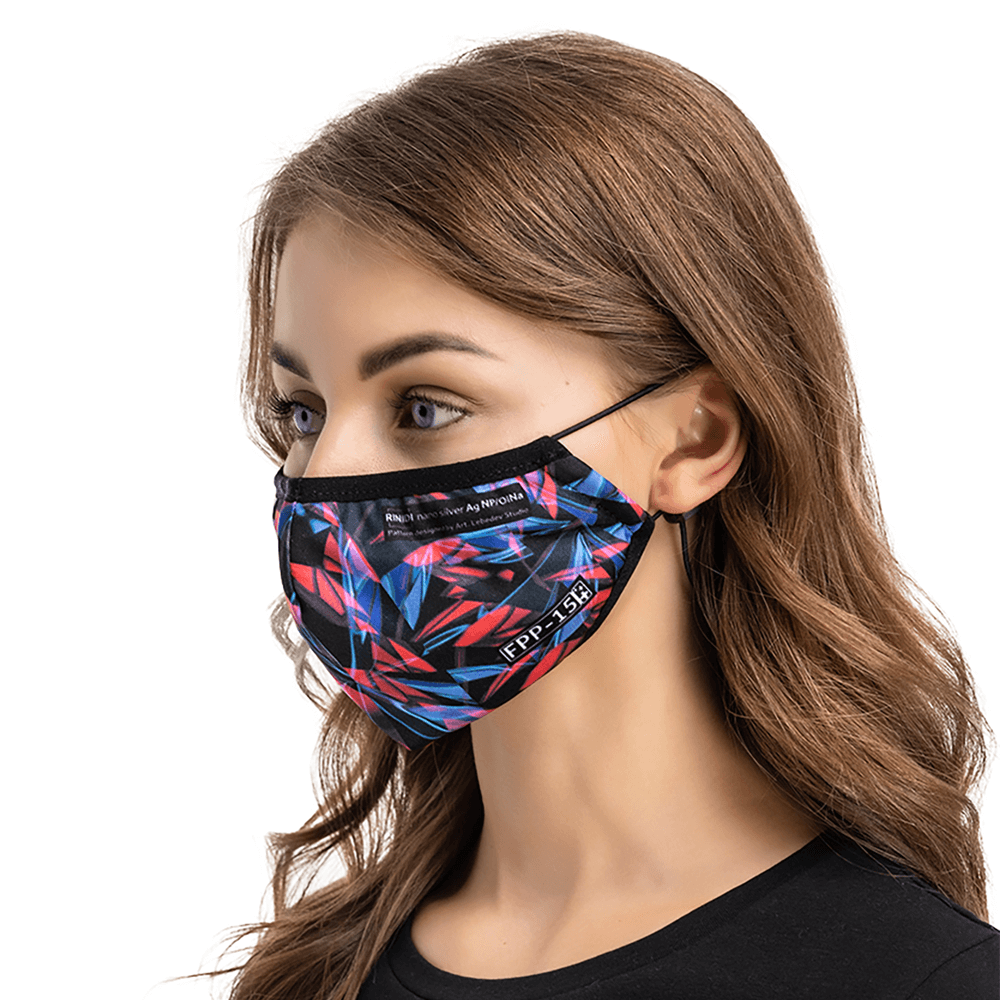 Защитная маска с паттерном студии Лебедева «Зазеркалье»