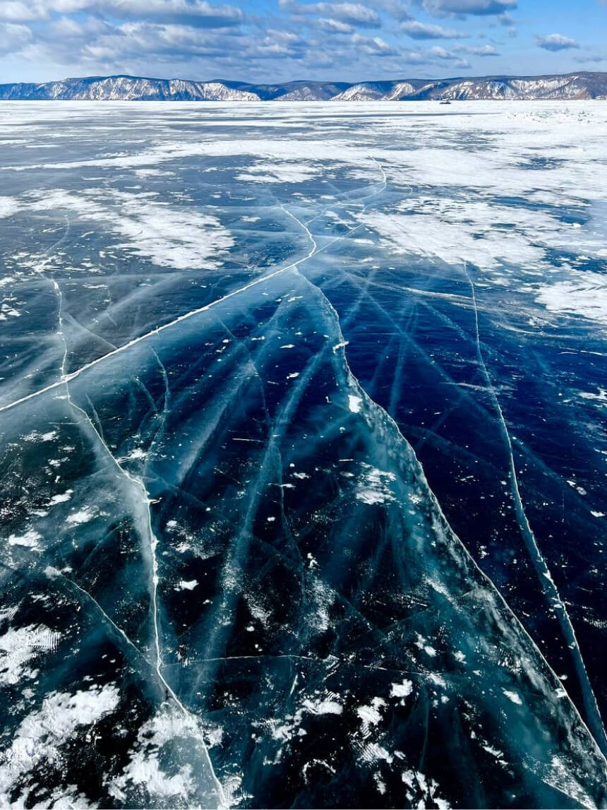 Красота байкальского льда