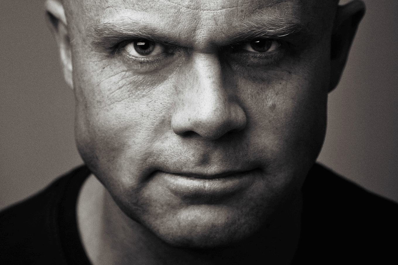 Эрик Ларссен - автор книги